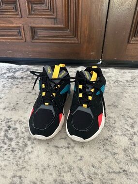 Reebok Black Sneakers with Yellow, Teal & Red Accents Women 8